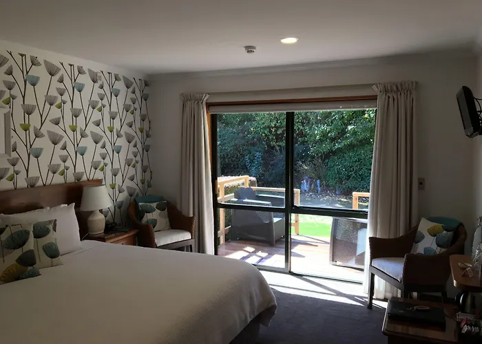 瓦纳卡温泉住宿加早餐旅馆